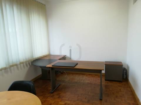 Escritório  Arrendamento em Glória e Vera Cruz,Aveiro