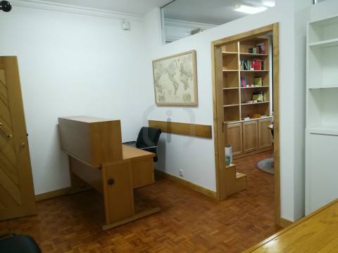 Escritório  Arrendamento em Glória e Vera Cruz,Aveiro