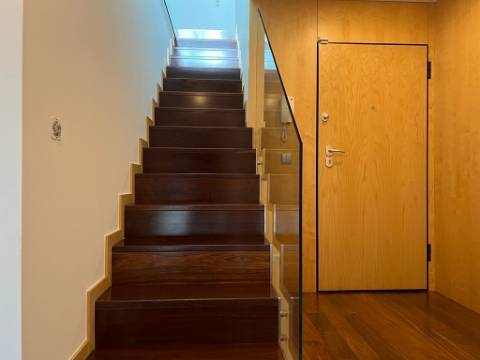 Apartamento T3 DUPLEX Venda em Glória e Vera Cruz,Aveiro