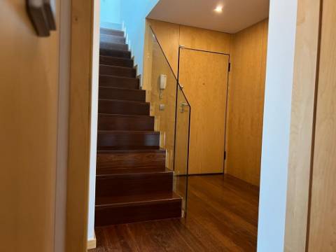 Apartamento T3 DUPLEX Arrendamento em Glória e Vera Cruz,Aveiro