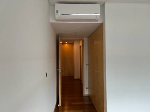 Apartamento T3 DUPLEX Arrendamento em Glória e Vera Cruz,Aveiro