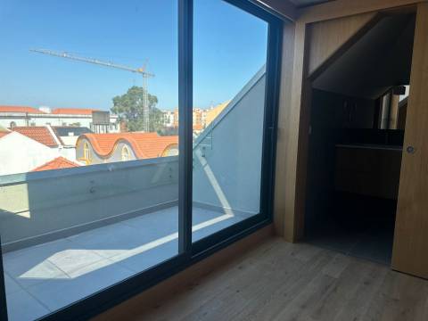Apartamento T3 DUPLEX Venda em Glória e Vera Cruz,Aveiro