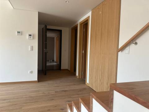 Apartamento T3 DUPLEX Venda em Glória e Vera Cruz,Aveiro
