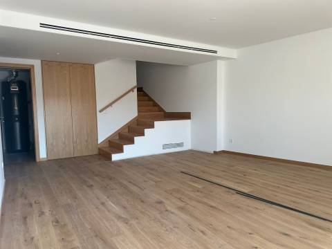 Apartamento T3 DUPLEX Venda em Glória e Vera Cruz,Aveiro