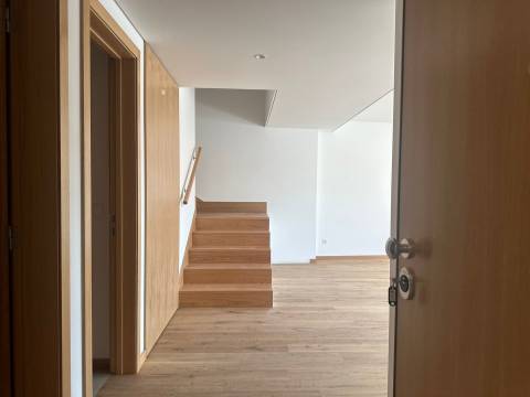 Apartamento T3 DUPLEX Venda em Glória e Vera Cruz,Aveiro