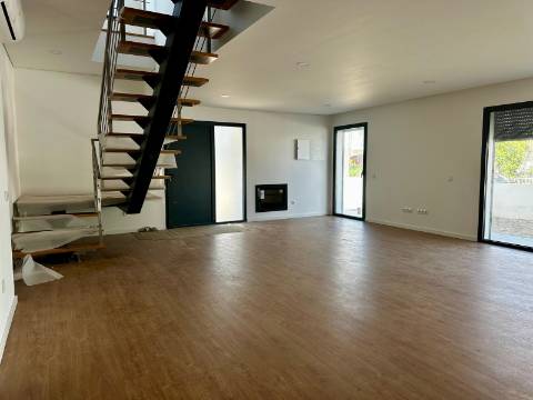 Moradia T4 Venda em Eixo e Eirol,Aveiro