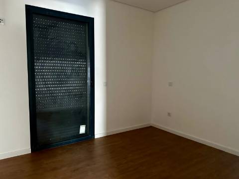 Moradia T4 Venda em Eixo e Eirol,Aveiro