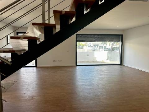 Moradia T4 Venda em Eixo e Eirol,Aveiro