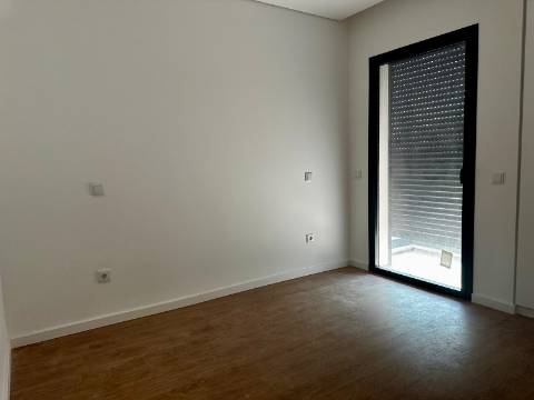 Moradia T4 Venda em Eixo e Eirol,Aveiro