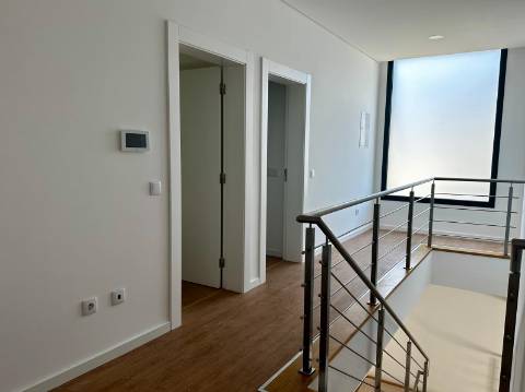 Moradia T4 Venda em Eixo e Eirol,Aveiro