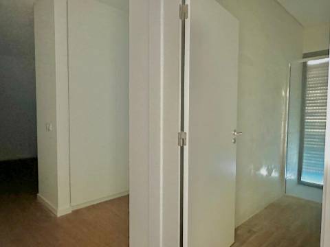 Moradia T4 Venda em Eixo e Eirol,Aveiro