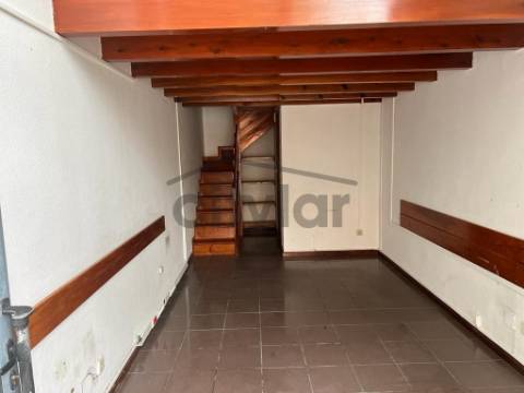 Loja  Venda em Luso,Mealhada