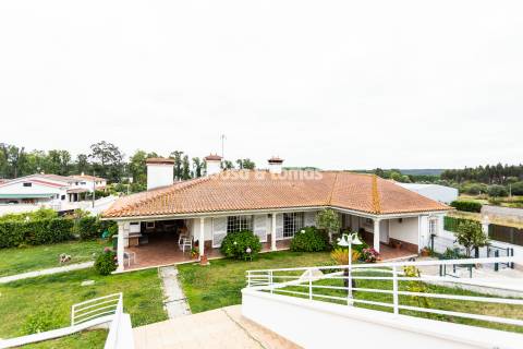 Moradia T4 Venda em Regueira de Pontes,Leiria