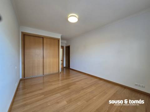 Apartamento T3 Arrendamento em Parceiros e Azoia,Leiria