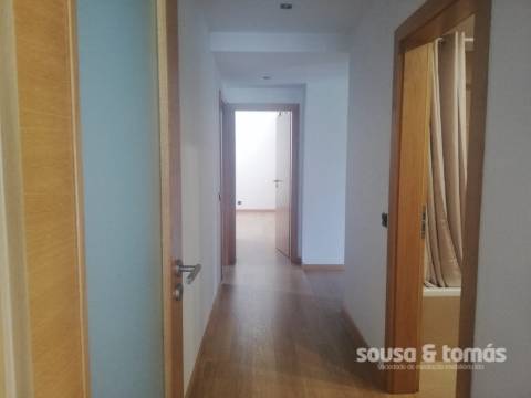 Apartamento T3 Arrendamento em Leiria, Pousos, Barreira e Cortes,Leiria