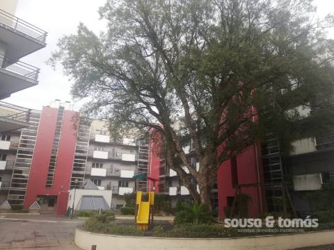 Apartamento T3 Arrendamento em Leiria, Pousos, Barreira e Cortes,Leiria