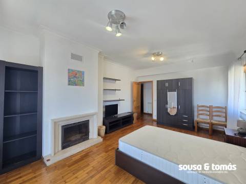 Quarto  Arrendamento em Parceiros e Azoia,Leiria