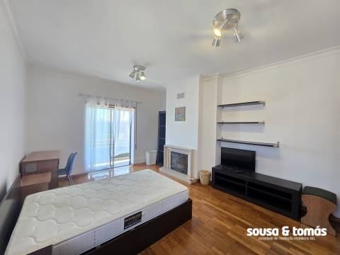 Quarto  Arrendamento em Parceiros e Azoia,Leiria