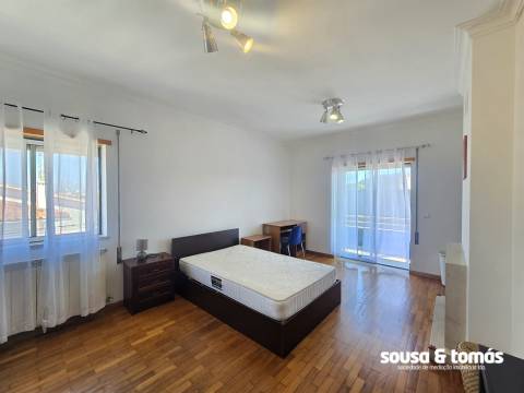 Quarto  Arrendamento em Parceiros e Azoia,Leiria