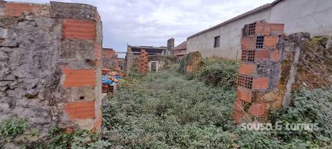 Moradia Devoluta T2 Venda em Batalha,Batalha