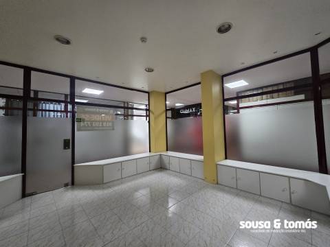 Loja  Venda em Leiria, Pousos, Barreira e Cortes,Leiria