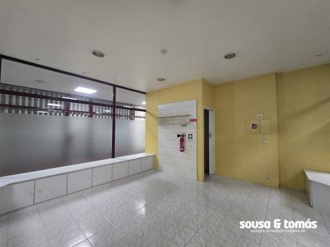 Loja  Venda em Leiria, Pousos, Barreira e Cortes,Leiria