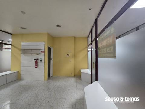 Loja  Venda em Leiria, Pousos, Barreira e Cortes,Leiria