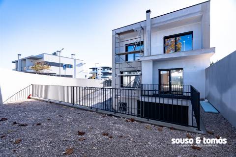 Moradia T4 Venda em Marrazes e Barosa,Leiria