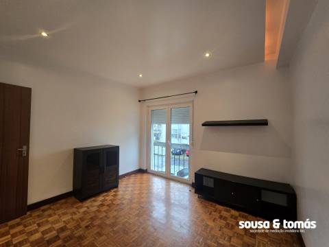 Apartamento T2 Arrendamento em Marrazes e Barosa,Leiria