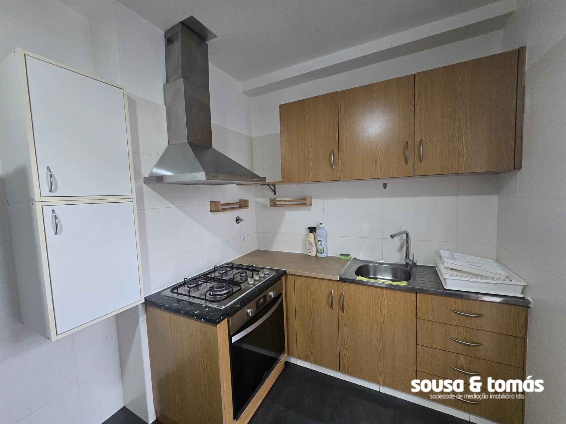 Apartamento T2 Arrendamento em Marrazes e Barosa,Leiria