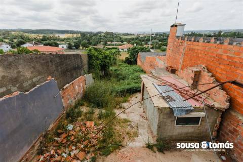 Moradia T3 Venda em Regueira de Pontes,Leiria