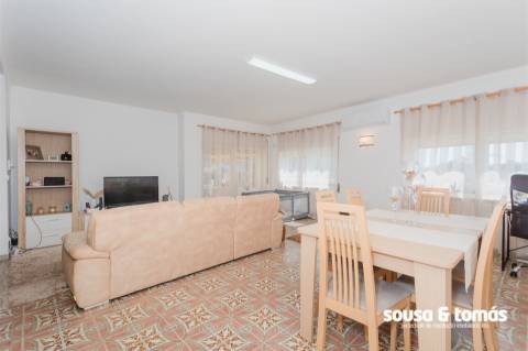 Moradia T3+1 Venda em Milagres,Leiria