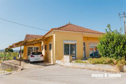 Moradia T3+1 Venda em Milagres,Leiria