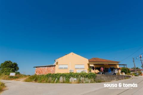 Moradia T3+1 Venda em Milagres,Leiria