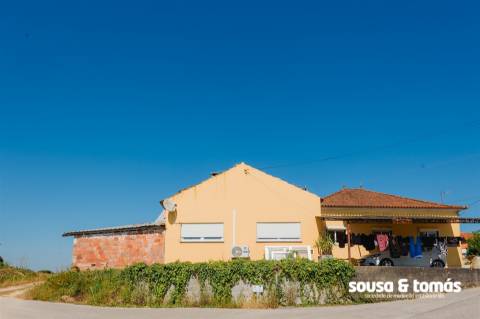 Moradia T3+1 Venda em Milagres,Leiria