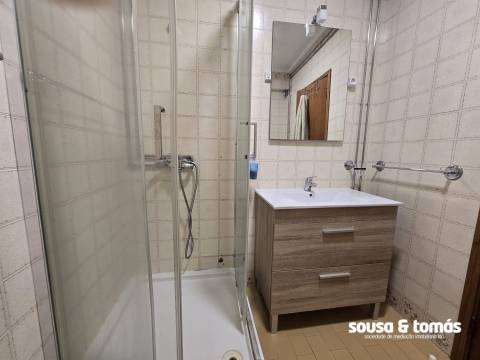 Quarto  Arrendamento em Leiria, Pousos, Barreira e Cortes,Leiria