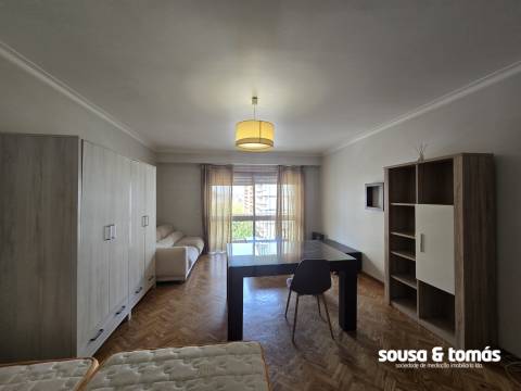 Quarto  Arrendamento em Leiria, Pousos, Barreira e Cortes,Leiria