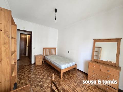 Apartamento T3 Arrendamento em Leiria, Pousos, Barreira e Cortes,Leiria
