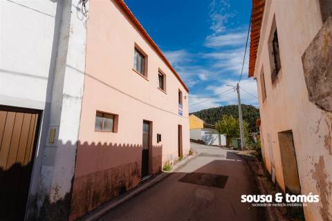 Moradia T3 Venda em Figueiró dos Vinhos e Bairradas,Figueiró dos Vinhos