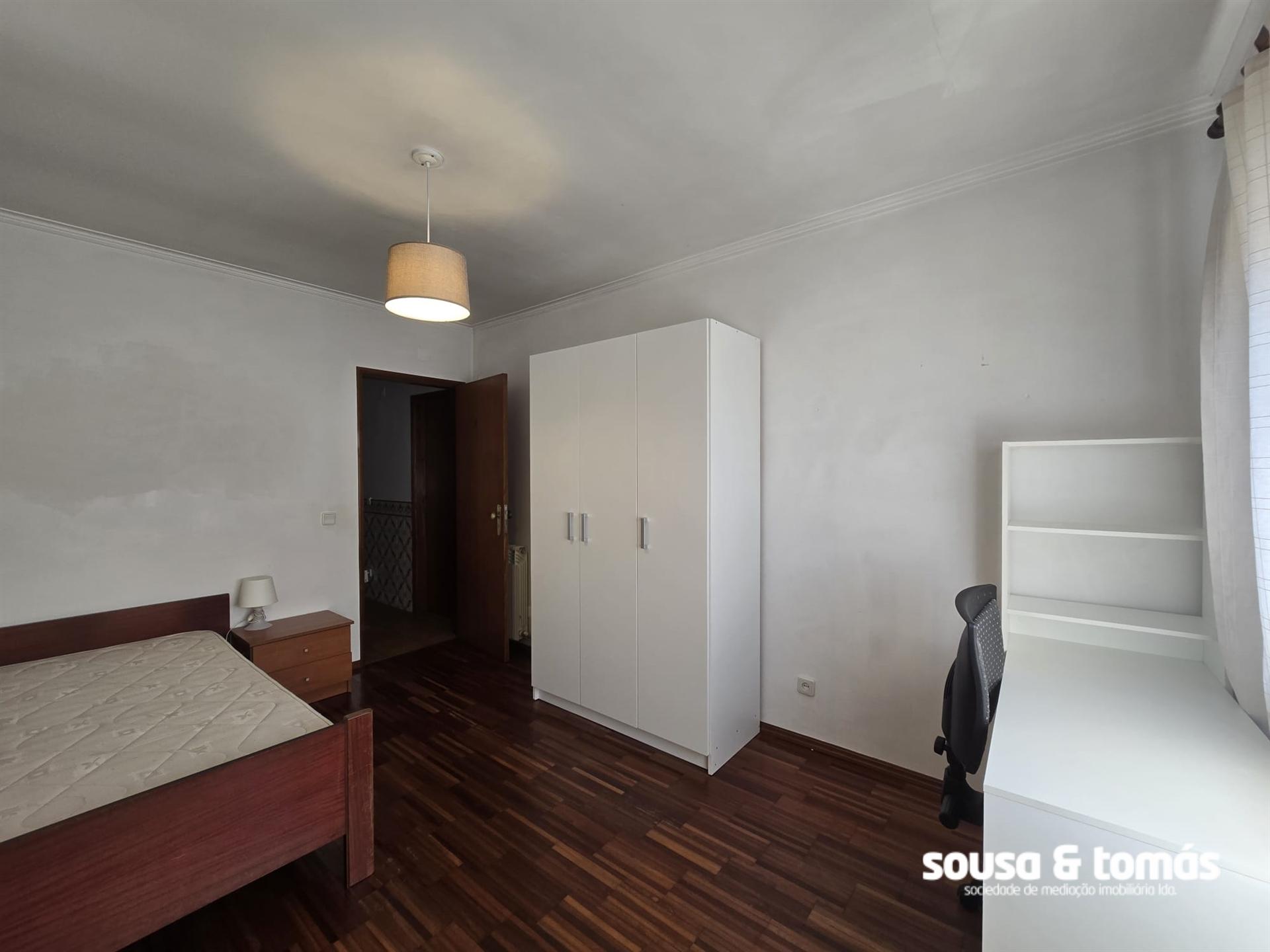 Quarto  Arrendamento em Leiria, Pousos, Barreira e Cortes,Leiria