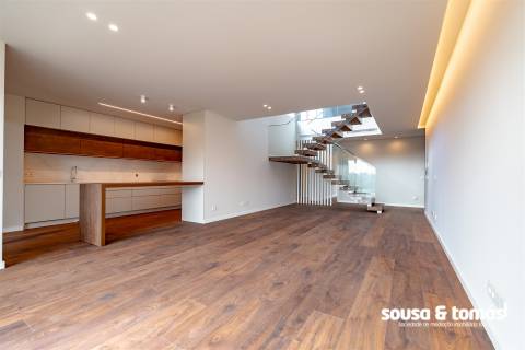 Apartamento T3 DUPLEX Venda em Marrazes e Barosa,Leiria