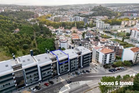 Apartamento T3 DUPLEX Venda em Marrazes e Barosa,Leiria