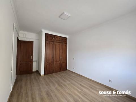 Apartamento T3 Arrendamento em Marrazes e Barosa,Leiria
