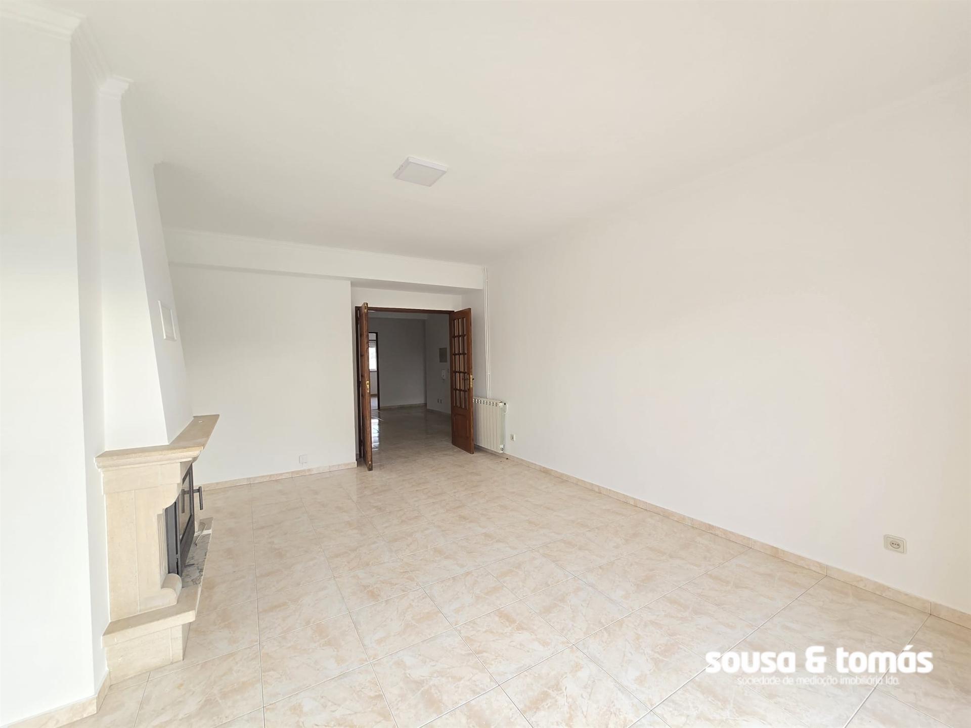 Apartamento T3 Arrendamento em Marrazes e Barosa,Leiria