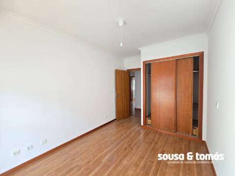 Apartamento T3 Arrendamento em Marrazes e Barosa,Leiria
