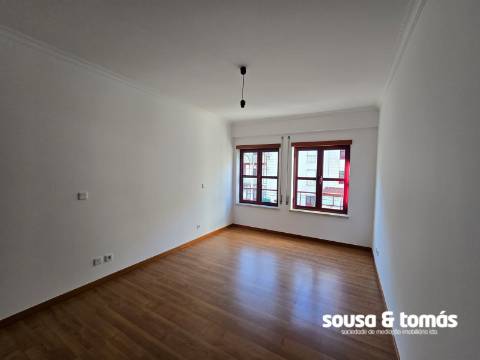 Apartamento T3 Arrendamento em Marrazes e Barosa,Leiria