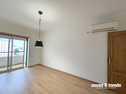 Apartamento T3 Arrendamento em Leiria, Pousos, Barreira e Cortes,Leiria