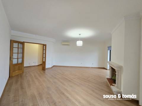 Apartamento T3 Arrendamento em Leiria, Pousos, Barreira e Cortes,Leiria