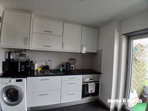 Apartamento T2 DUPLEX Arrendamento em Marrazes e Barosa,Leiria