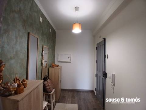 Apartamento T2 DUPLEX Arrendamento em Marrazes e Barosa,Leiria